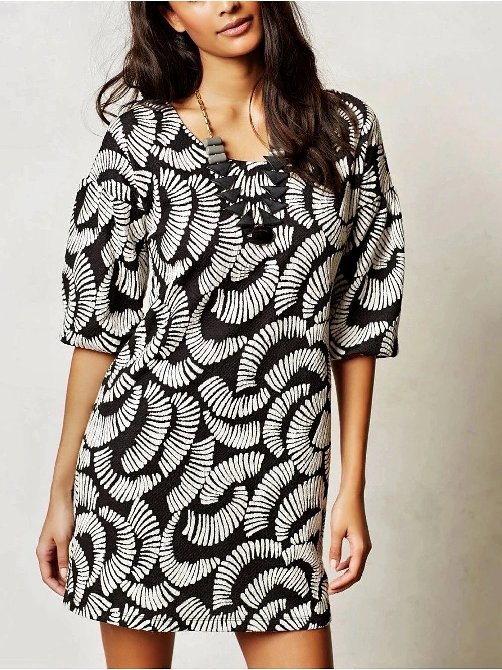Maeve Anthropologie Black White Abstract Jacquard Shift Dress Size M